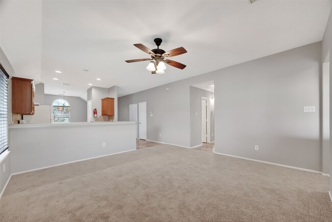 Building Photo - 9807 Tawny Trace Ct