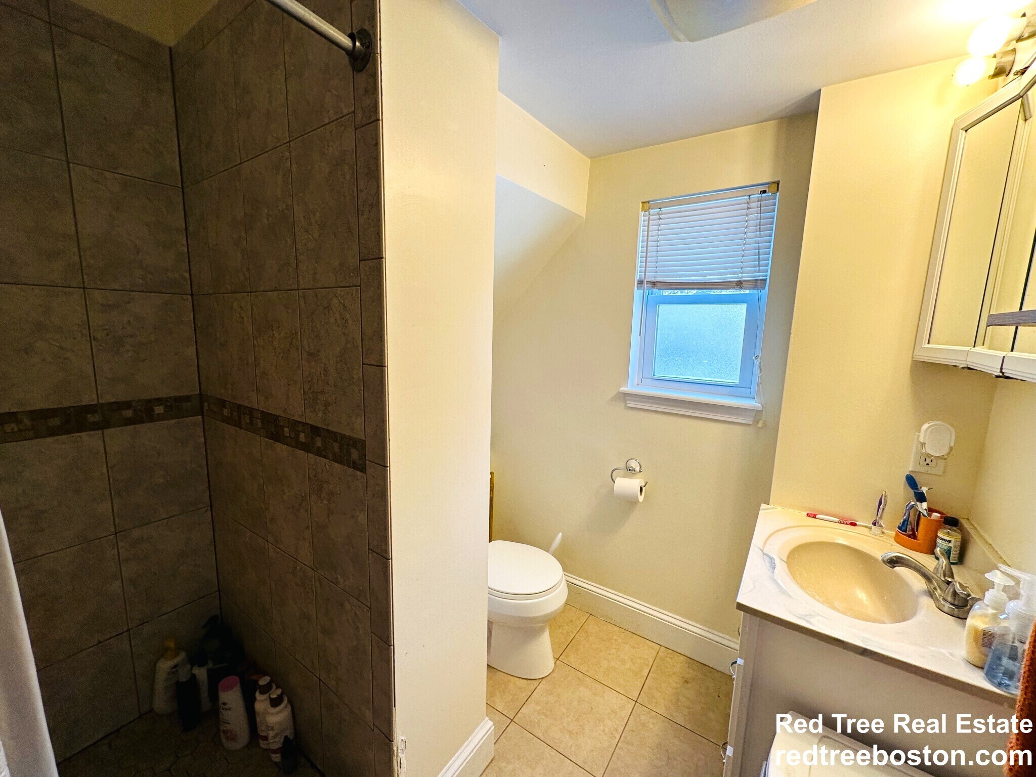 Building Photo - 28A Cherry St