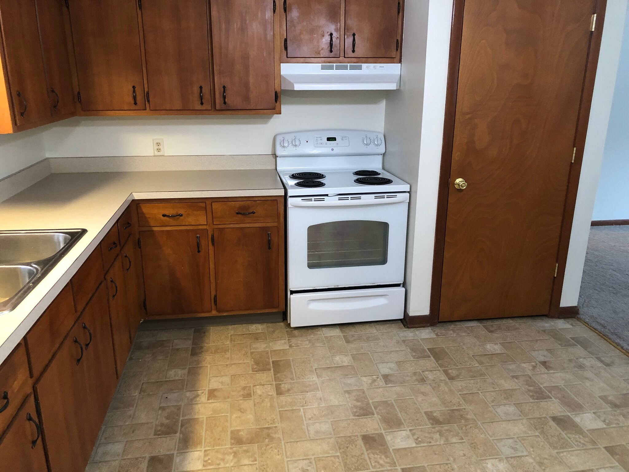 Building Photo - 36287 Behm Dr