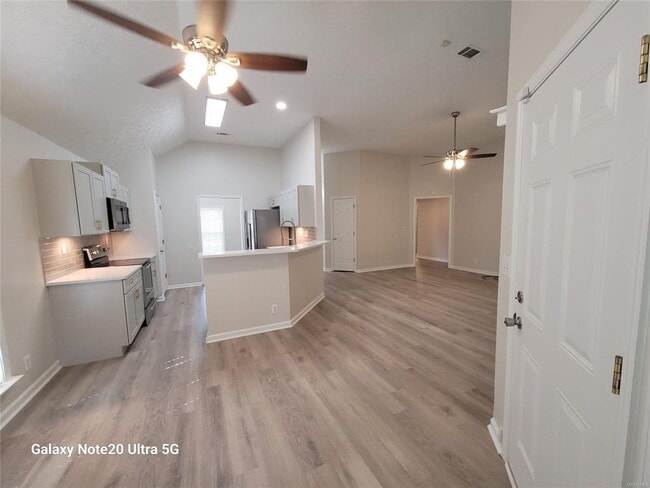 Building Photo - 6404 Deerwood Pl