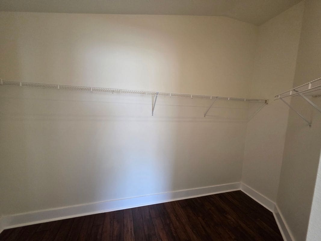 Building Photo - 730 Straw Lake Dr