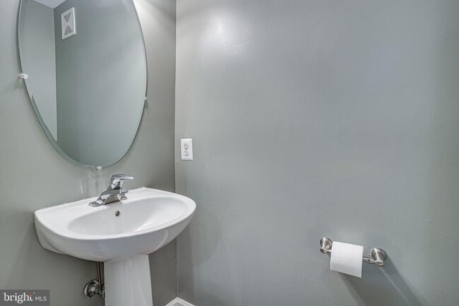 Building Photo - 6321 Eagle Ridge Ln