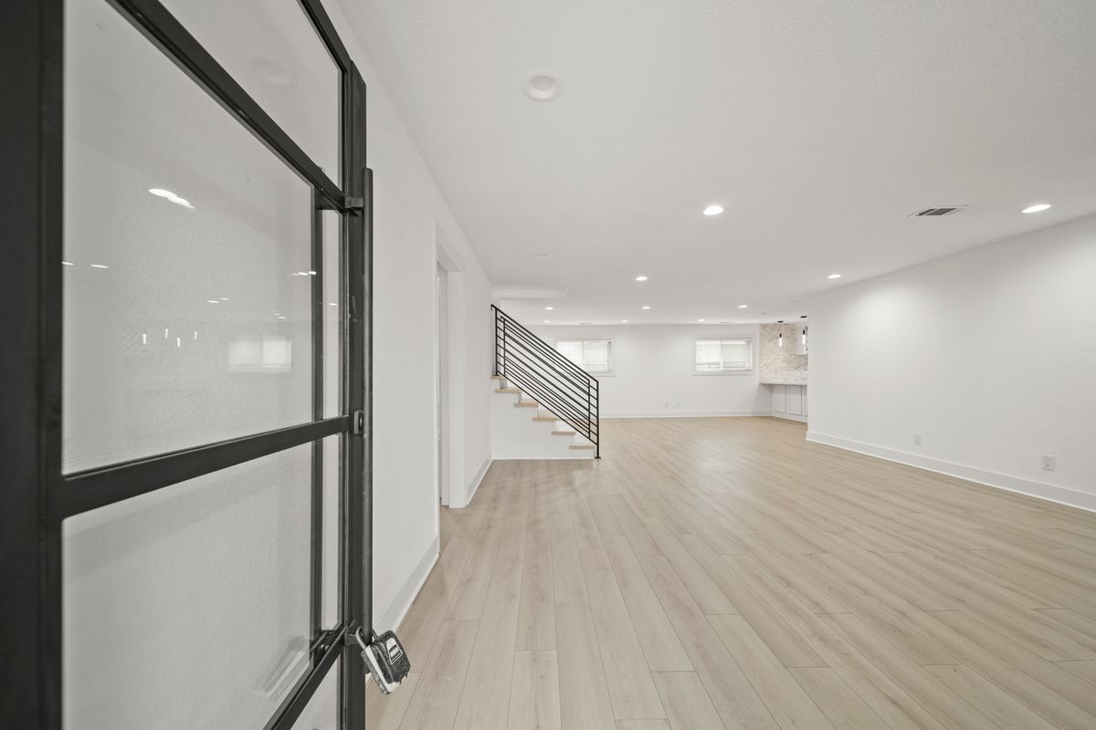 Building Photo - 6010 Rutherglenn Dr