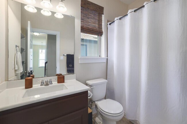 Building Photo - 5317 Gooding Dr