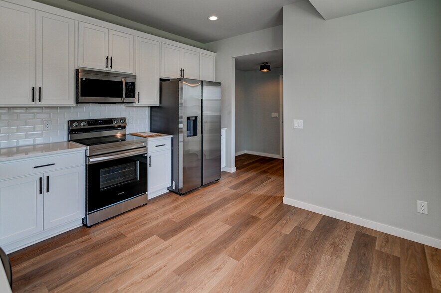 Building Photo - 2908 Radicchio Dr