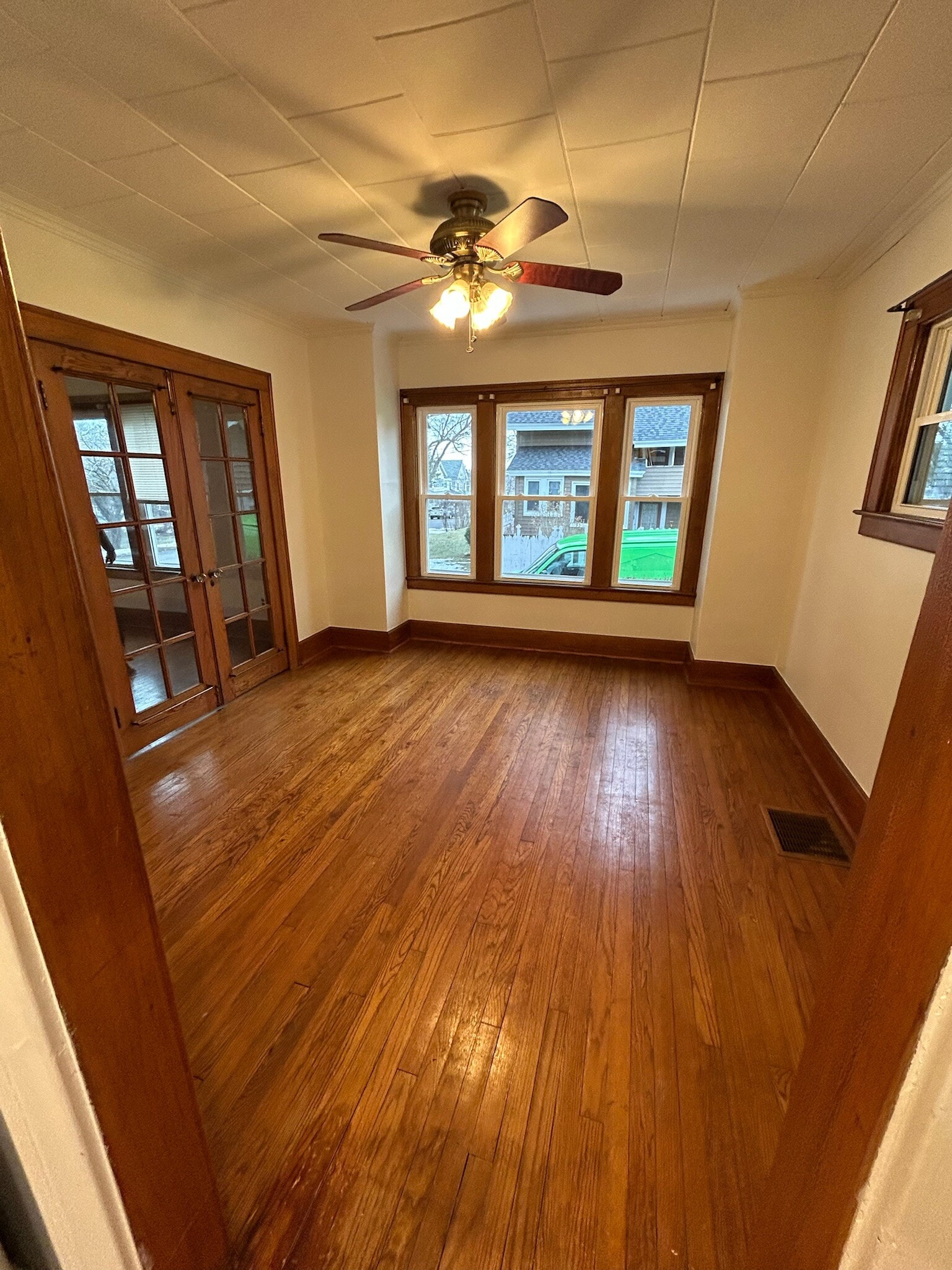 Building Photo - 415 Whittier Ave