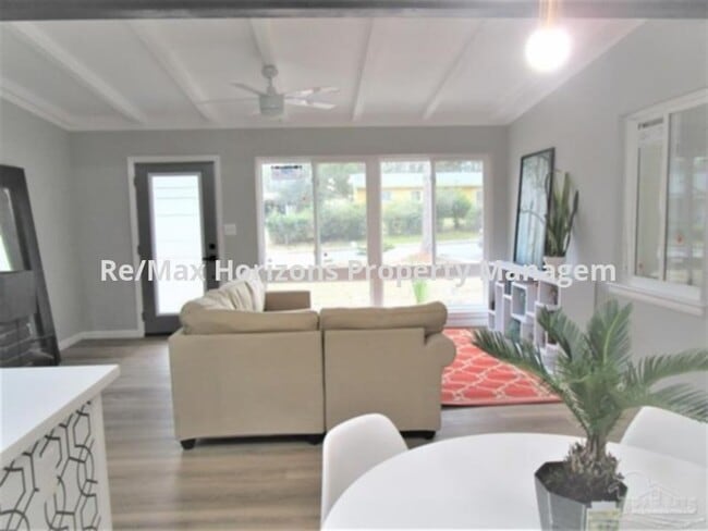 Building Photo - Great remodeled home!