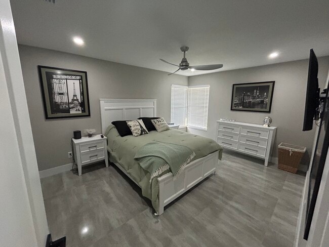 Building Photo - 16992 Timberlakes Dr
