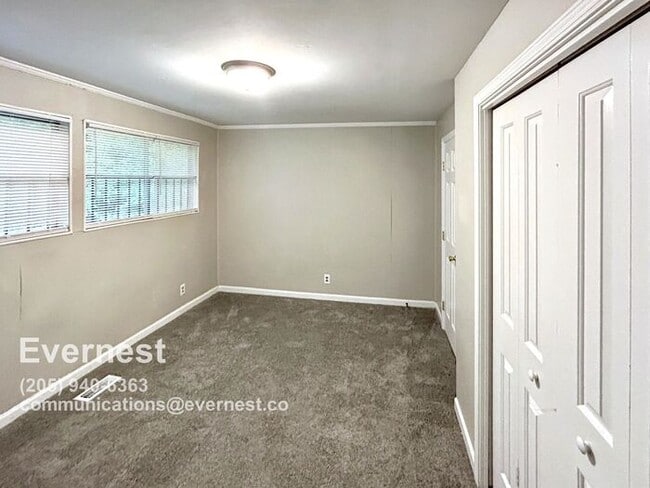 Building Photo - 57 17th Ct S