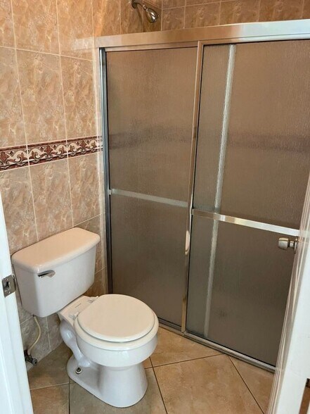 Building Photo - 3816 Woodridge Terrace