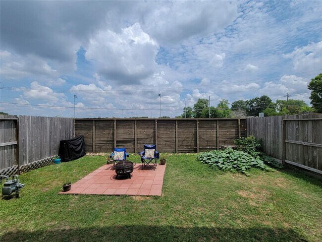 Building Photo - 1842 Parana Dr