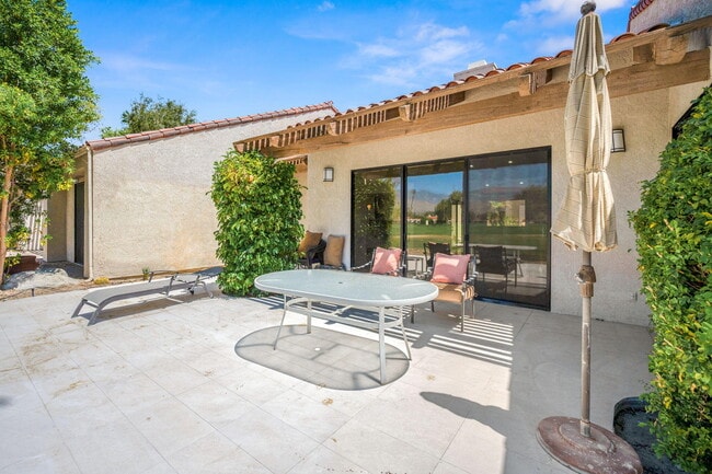 Building Photo - 10403 Sunningdale Dr