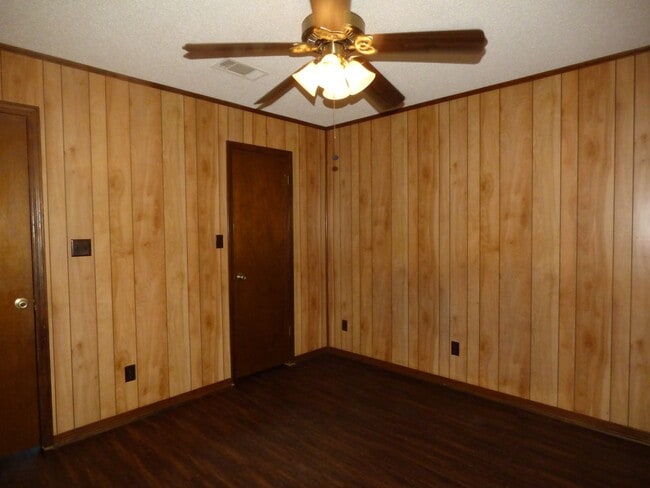 Building Photo - Quaint Home - Heart of Milton
