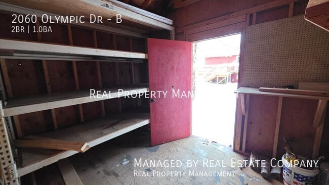 Building Photo - 2060 Olympic Dr