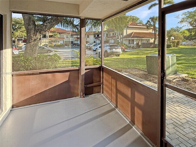 Building Photo - 9766 SW 138th Ave