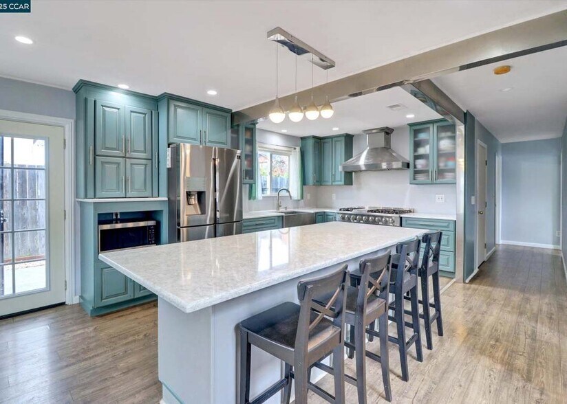 Building Photo - 1745 Wood Pl