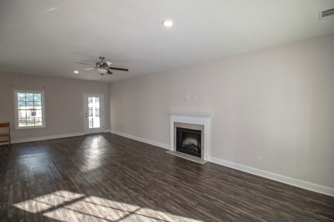 Building Photo - 603 N Kevin Ct