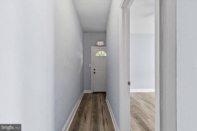 Building Photo - 1101 N 41st St