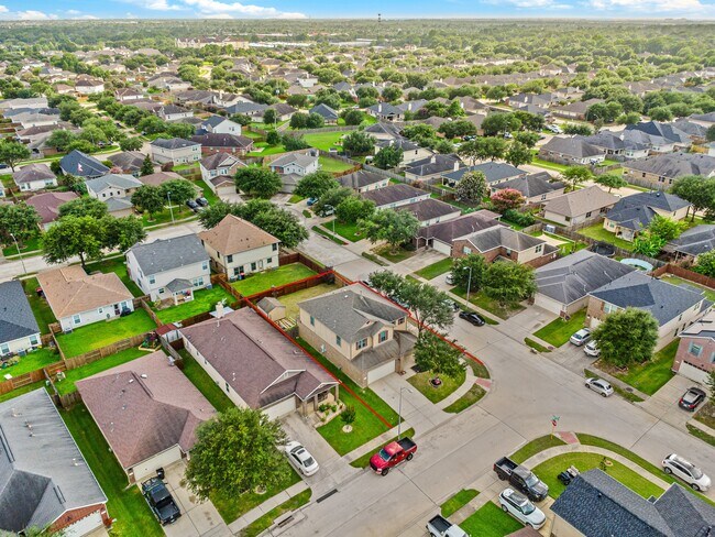 Building Photo - 15623 Harris Canyon Ln