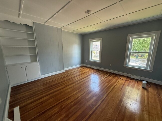 Building Photo - 410 Court St