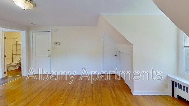 Building Photo - 225 S Allen St