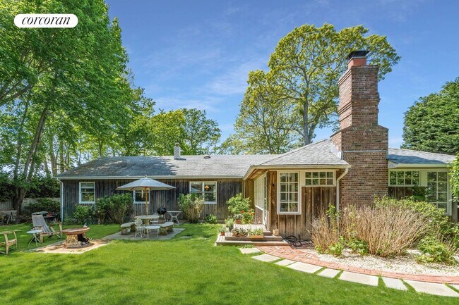 Building Photo - 179 Redwood Rd