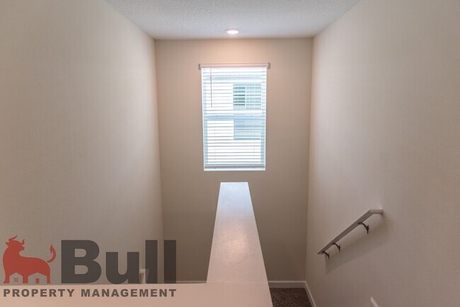 Building Photo - 11931 Hometown Pl