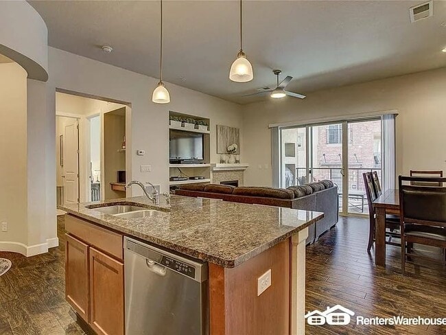 Building Photo - 301 Inverness Way S