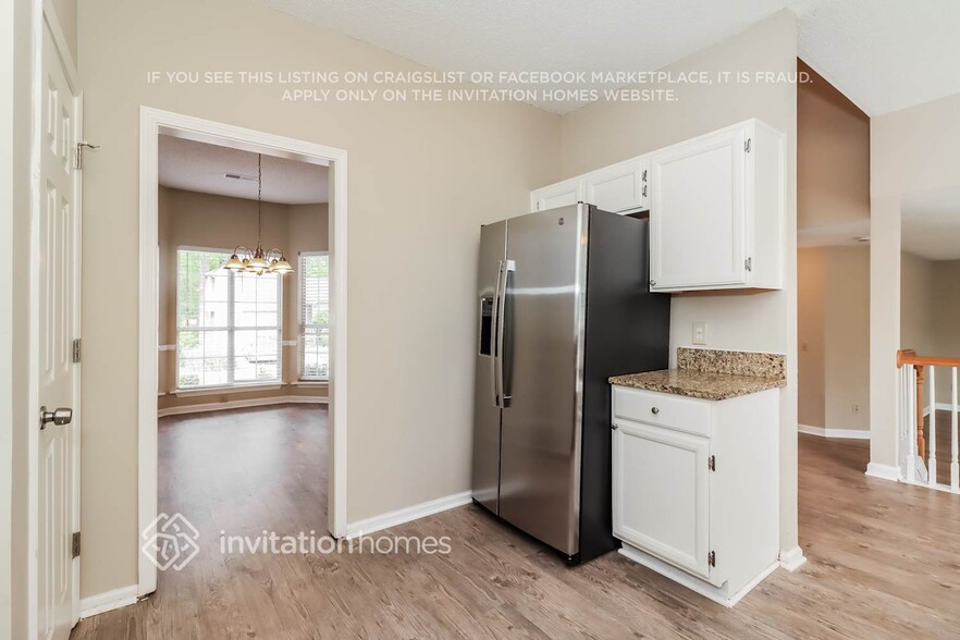 Building Photo - 1471 Chapel Hill Ln SW
