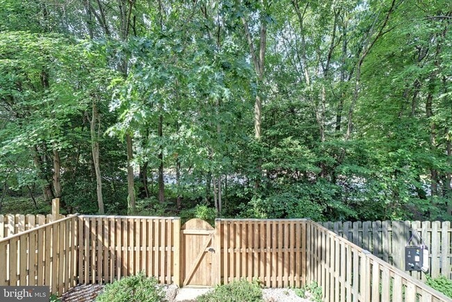 Building Photo - 7836 Foxfarm Ln