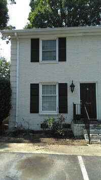 Building Photo - Luxury Condo in Monroe's Beautiful Historic District!  Some Utilities included.