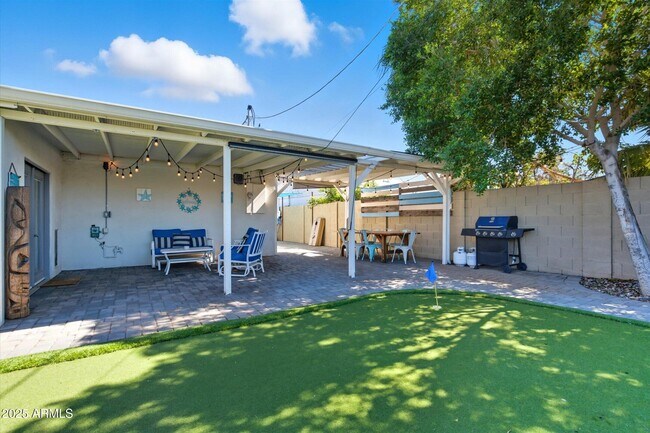 Building Photo - 2530 N 68th Pl