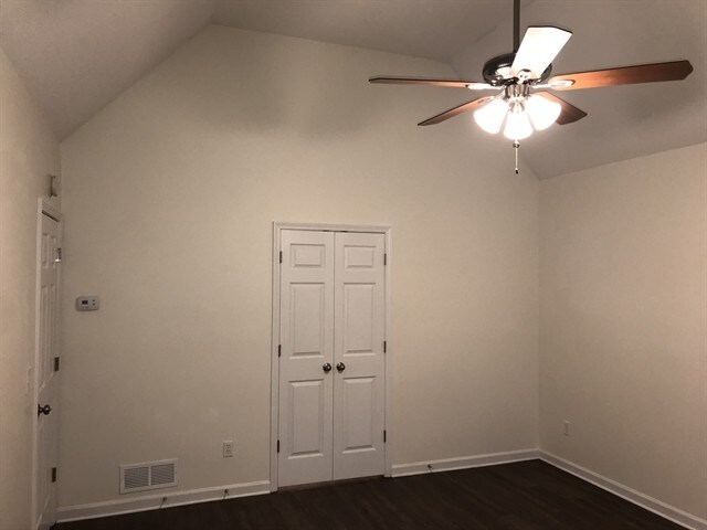 Building Photo - 3208 Grandiflora Pl