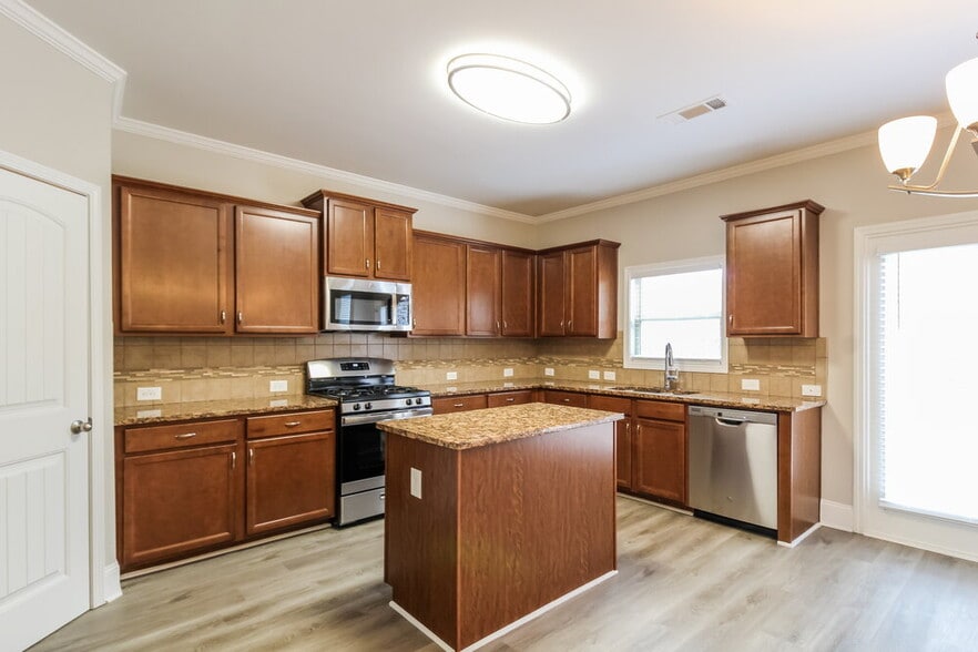 Building Photo - 1416 Blue Sail Ave