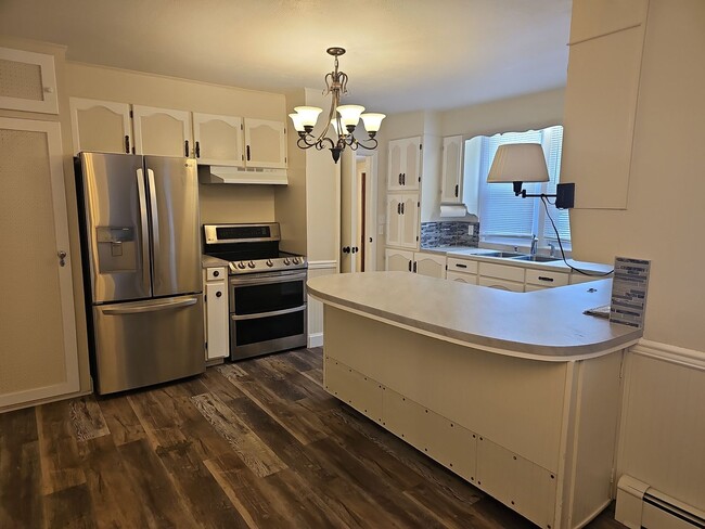 Building Photo - 3 bedroom 3 bath!!!~