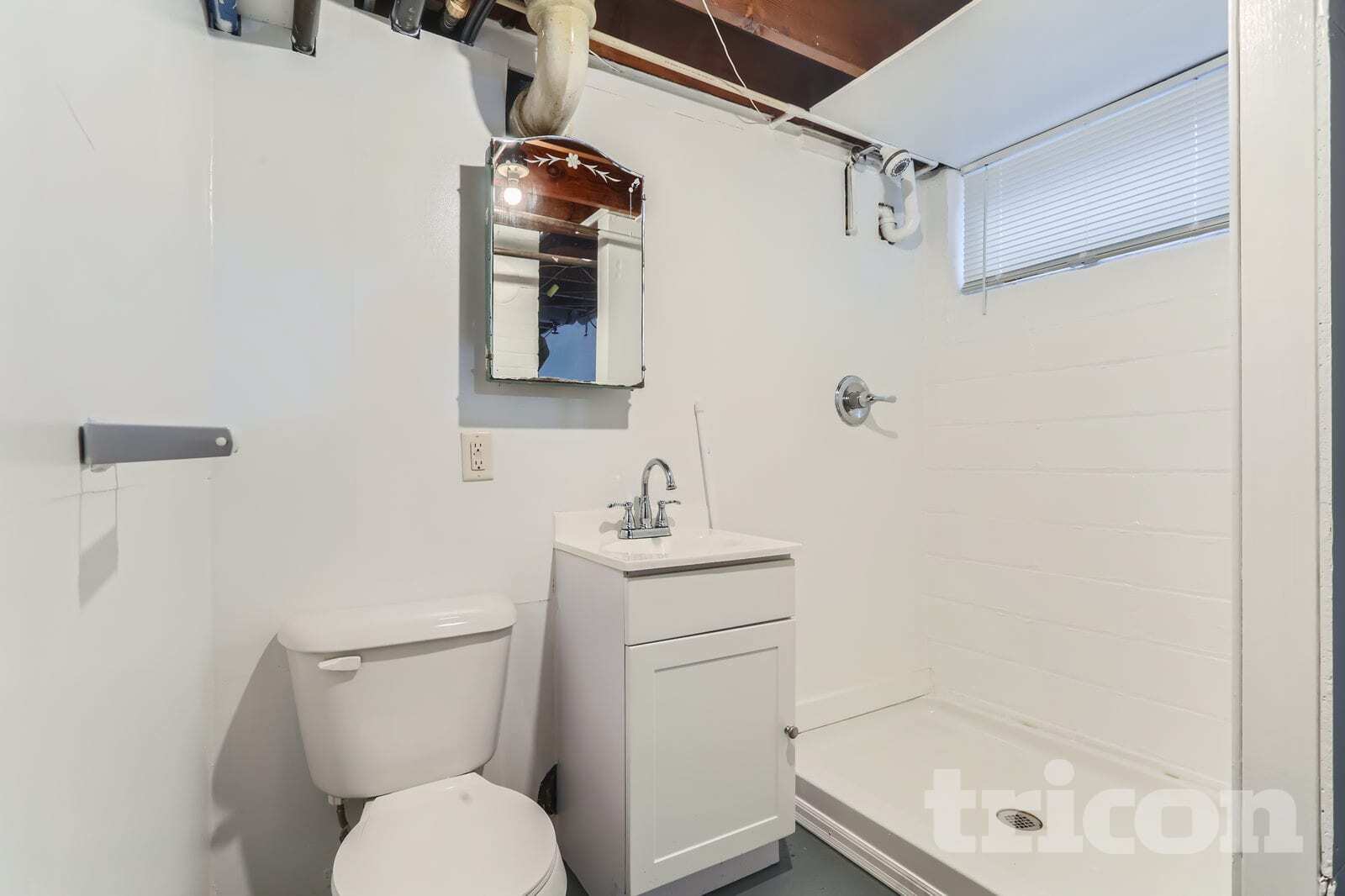 Building Photo - 906 Cherokee Ave