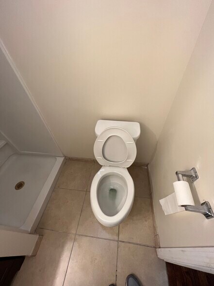 Building Photo - 720 Greensboro Ave