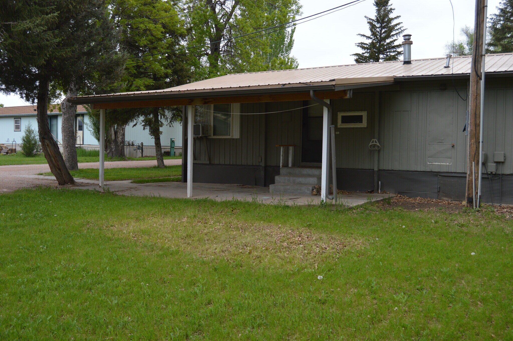 Building Photo - 3537 School Dr