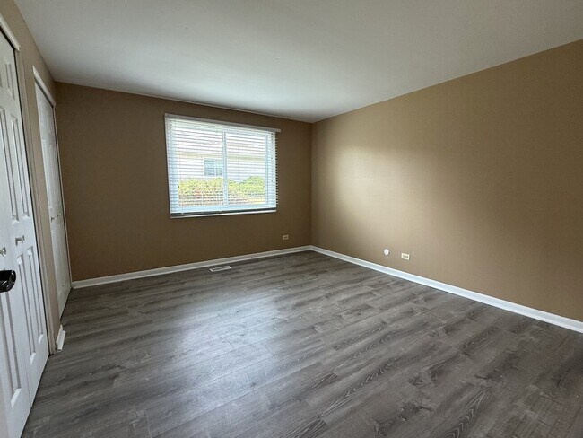 Building Photo - 206 Barcliffe Ln