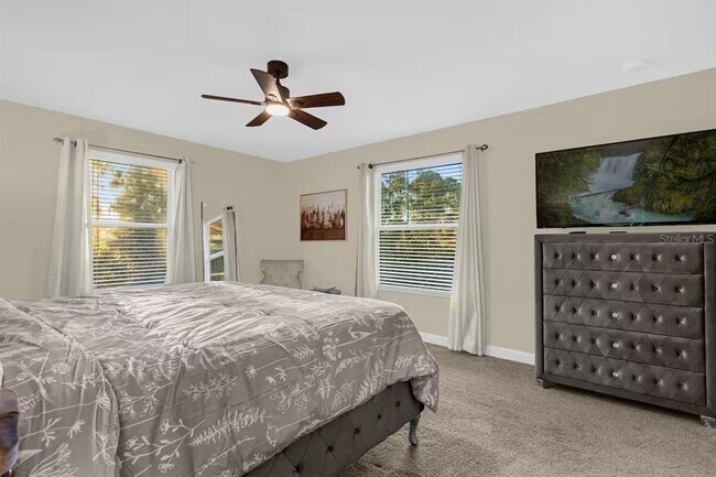 Building Photo - 8802 Bamboo Palm Ct