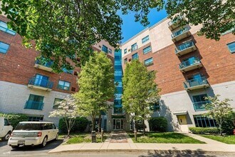 Building Photo - 175 Cottage St