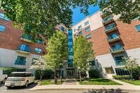 Building Photo - 175 Cottage St