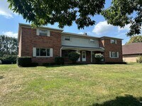Building Photo - 4867 Dierker Rd