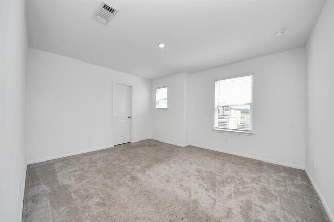 Building Photo - 23415 Pagoda Oak Dr