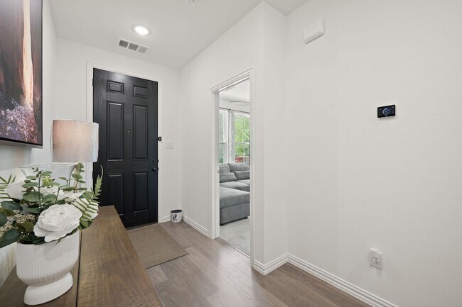 Building Photo - 5243 Legacy St