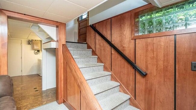 Building Photo - 1205 Miller Ave