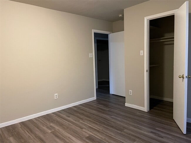 Building Photo - 6614 Amberfield Ln