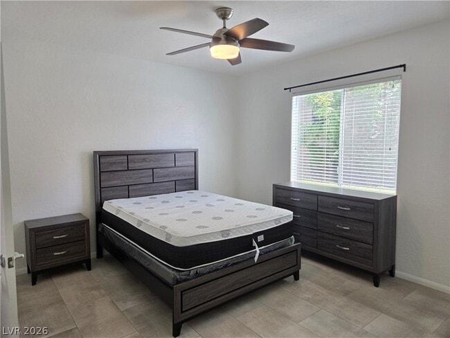 Building Photo - 6868 Sky Pointe Dr
