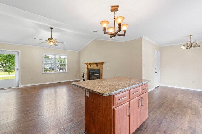 Building Photo - Kanton Ridge