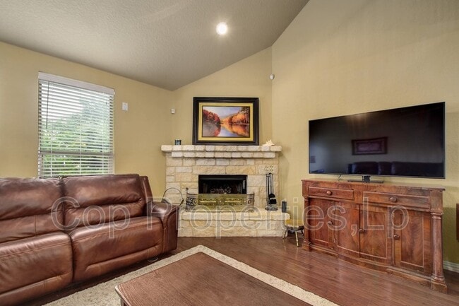 Building Photo - 1435 Sparrow Song